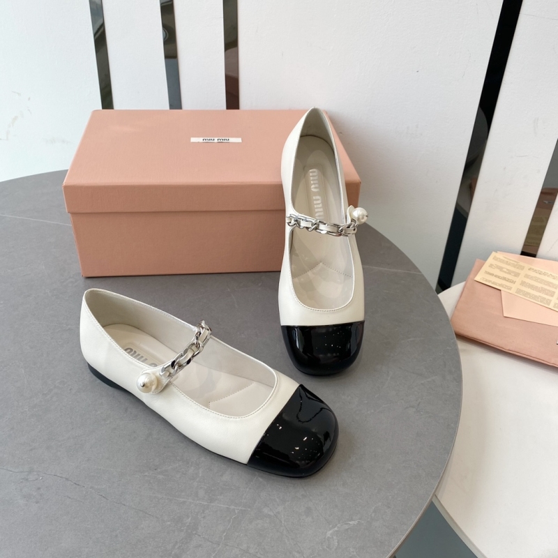 Miu Miu flat shoes